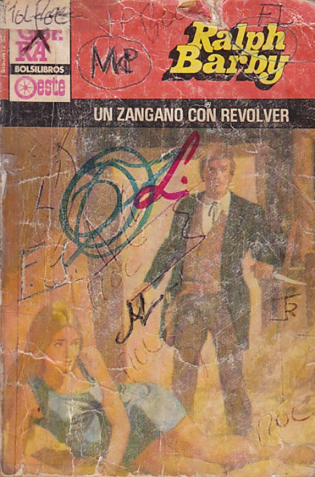 Un zangano con revolver